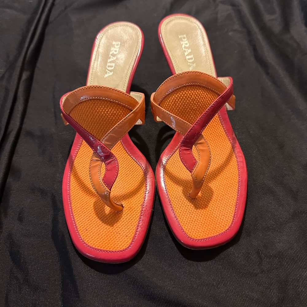 Prada!! Vintage kitten heels